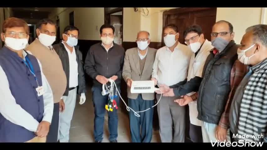 सूरतगढ़: सूरतगढ़ भारत विकास परिषद ने सामुदायिक स्वास्थ्य केंद्र में भेंट की ईसीजी मशीन