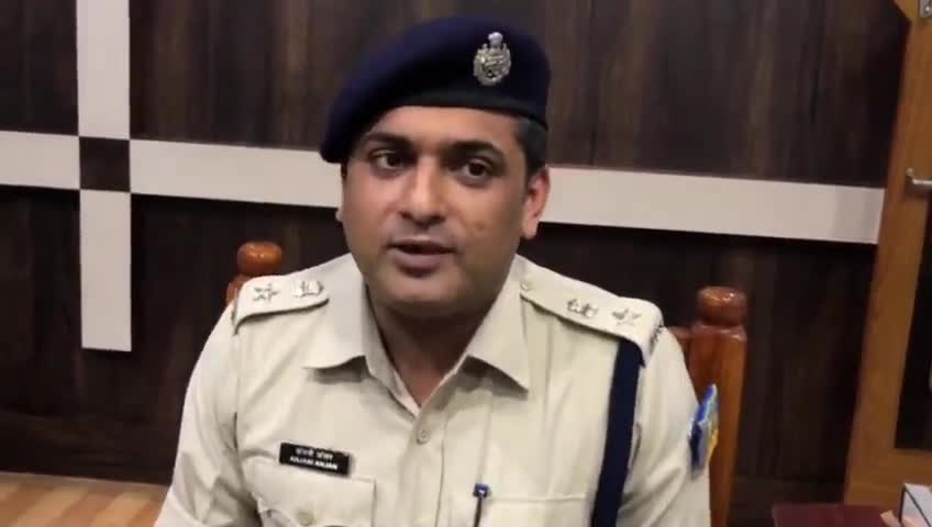 Latehar, Latehar : लातेहार: SP अंजनी अंजन ने जिले के सभी थानेदारों और पदाधिकारियों के साथ की क्राइम कंट्रोल को लेकर बैठक, दिए जरूरी दिशा निर्देश | Public App