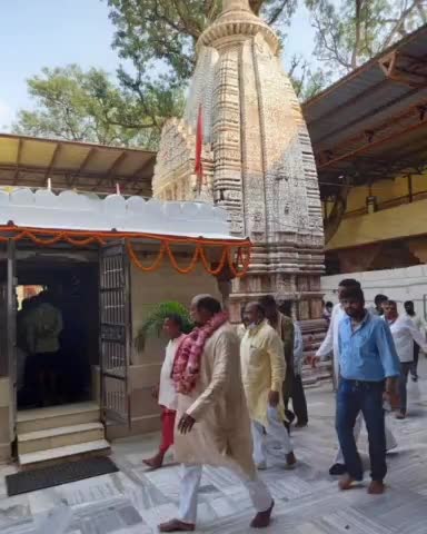 मरवाही: नवरात्रि के पहले दिन जीपीएम जिले के प्रभारी मंत्री जयसिंह अग्रवाल पहुंचे महामाया मंदिर, किया दर्शन-पूजन