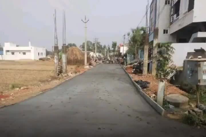 వేమూరు: పట్టణంలో CC రోడ్ల నిర్మాణానికి చర్యలు చేపట్టినట్టు తెలిపిన సర్పంచ్ సజ్జ లక్ష్మీ తిరుపతమ్మ