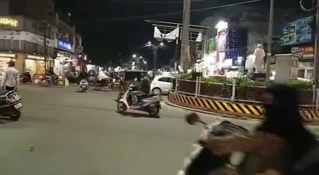 सोहागपुर: न्यू गांधी चौक में यातायात पुलिस ने चेकिंग लगाकर मोटरव्हीकल एक्ट का उल्लंघन करते पाए जाने पर 7 वाहनों पर की कार्रवाई