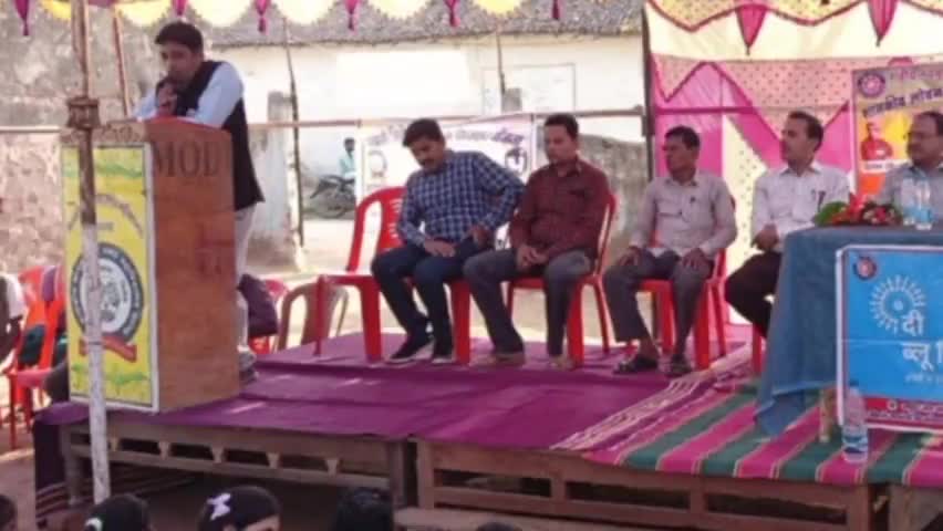 ग्राम रापागुला सारंगढ़  के लोचन प्रसाद पांडे महाविद्यालय के तत्वावधान में सात दिवसीय एनएसएस शिविर का हुआ आयोजन