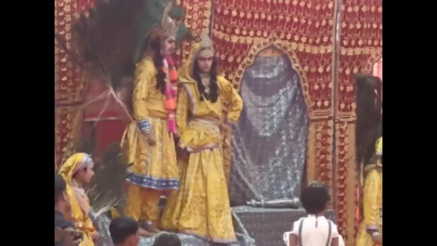 भरथना: ग्राम इंगुर्री मे रासलीला का हुआ आयोजन