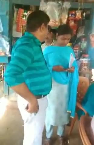 ಚಿತ್ರದುರ್ಗ: ಇಸ್ಸಾಮುದ್ರ ಗೊಲ್ಲರಹಟ್ಟಿ ಗ್ರಾಮಕ್ಕೆ ಕೃಷಿ ಇಲಾಖೆ ಅಧಿಕಾರಿಗಳು ಭೇಟಿ; ಇ- ಕೆವೈಸಿ ಮಾಡಿಸಲು ಸಲಹೆ