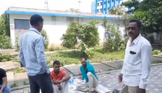 বহরমপুর: নওদায় রাস্তা তৈরি করাকে কেন্দ্র করে প্রতিবেশীর আঘাতে মৃত্যু ১ ব্যক্তির, দেহ ময়নাতদন্তের জন্য পাঠানো হল MMC&H-র মর্গে