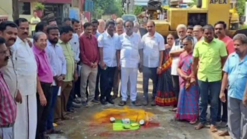 தாம்பரம்: சிட்லபாக்கம், ராகவேந்திரா சாலையில் புதிய தார் சாலை அமைக்கும் பணிக்கு எம்.எல்.ஏ. எஸ்.ஆர்.ராஜா பூமி பூஜை