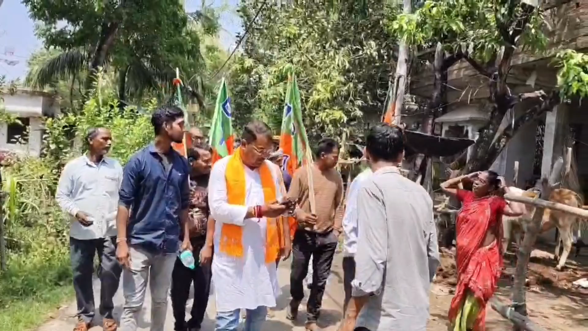কৃষ্ণনগর ১: ফুলকলমি ও মধুপুরে বাড়ি বাড়ি জনসংযোগে চাপড়া বিধানসভার ...