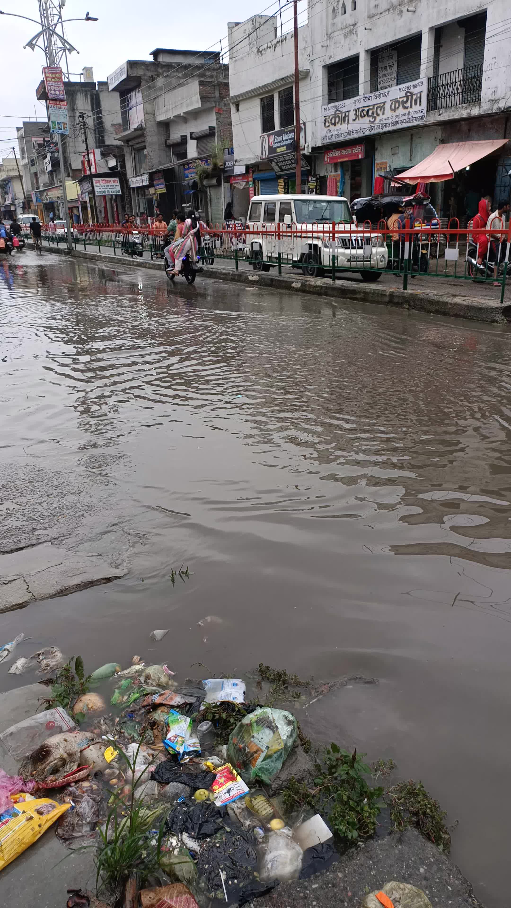 Sitarganj, Udham Singh Nagar सितारगंज सितारगंज की मुख्य सड़क की