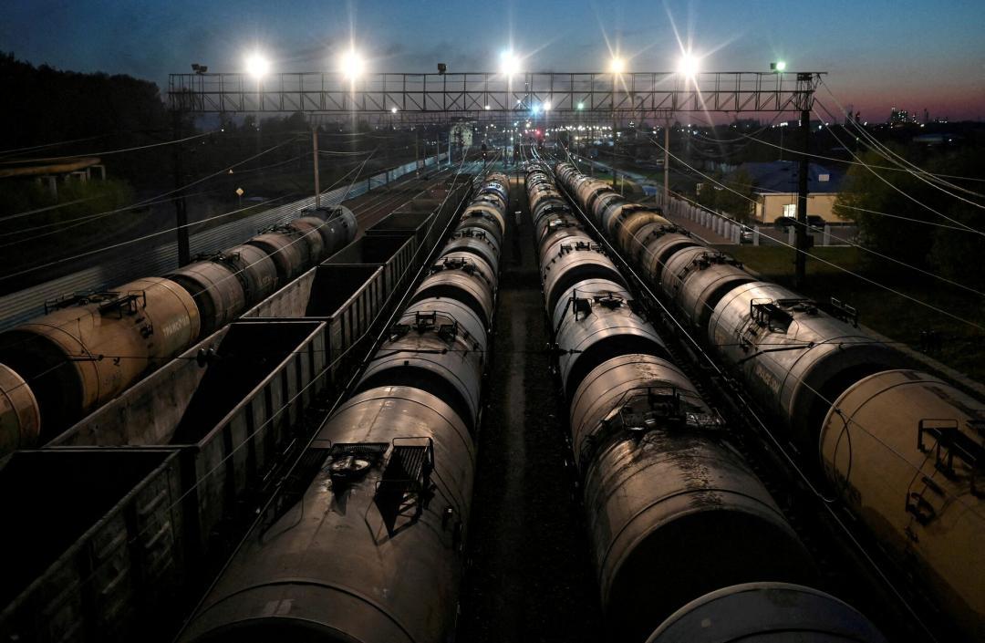 Public sector oil firms' $900 mn dividend stuck in Russia: Report