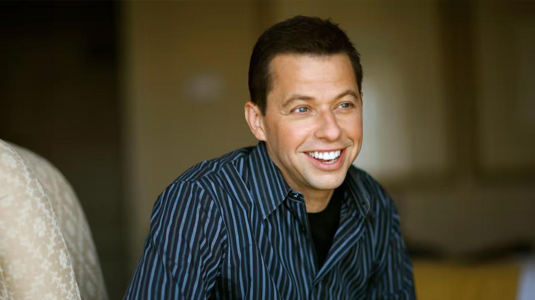 Jon Cryer recalls chaos, pay gap on 'Two and a Half Men' set