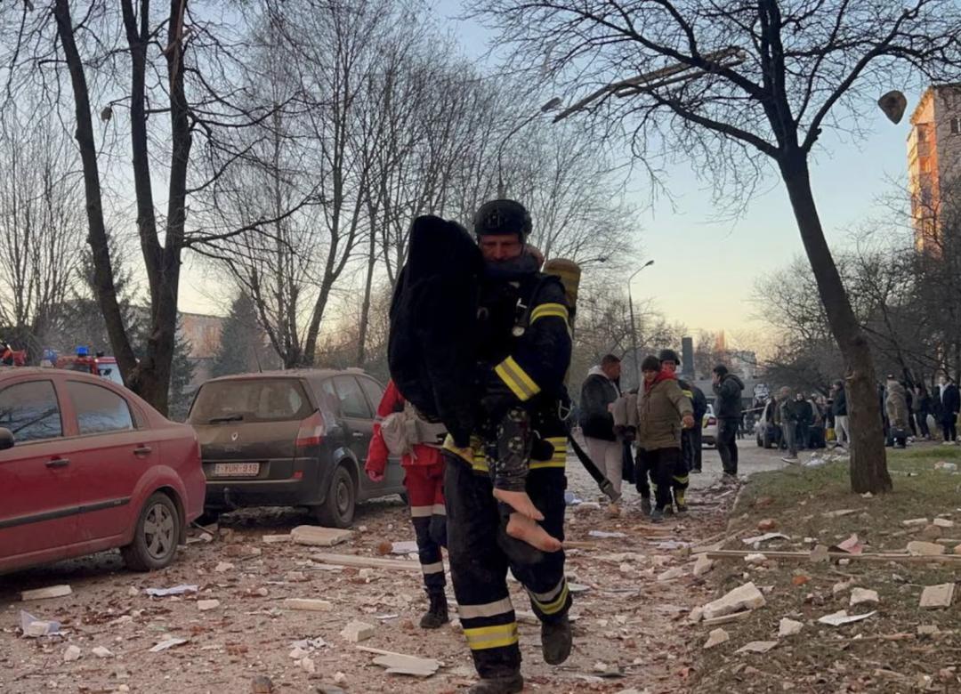 Russia bombards Ukraine with 470 drones and 48 missiles