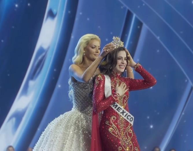 Who is Miss Universe 2025 Fatima Bosch, once called 'dumbhead' by official?