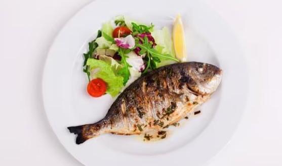 Gastroenterologist suggests low-calorie non-veg to boost muscle 