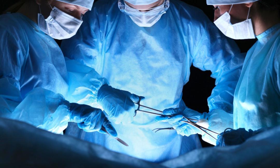 Oman doctors remove rare skull base tumour in 11-hour surgery