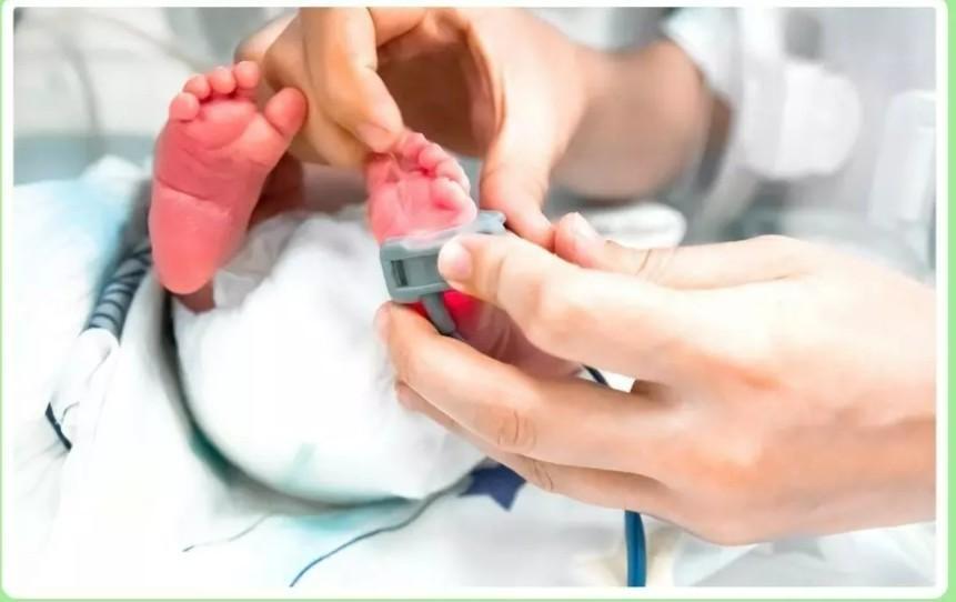 How can parents cope with NICU’s emotional trauma?