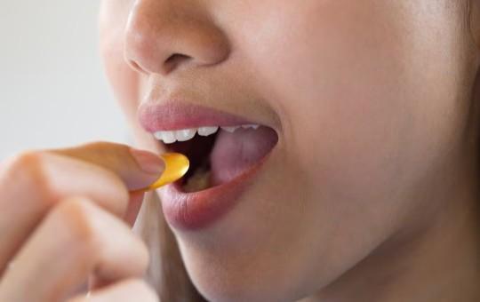 Dermatologist explains how hair growth gummies can be harmful