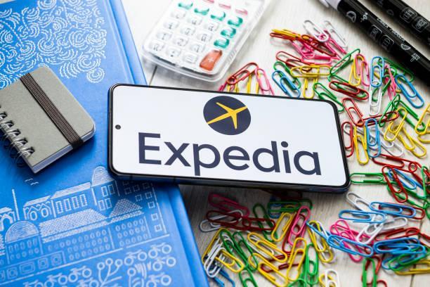 Expedia surges 15% on strong Q3, analysts lift targets