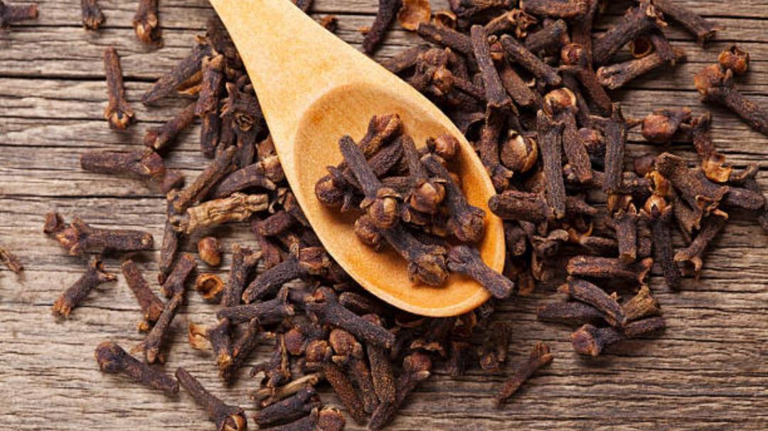 Cloves help protect your lungs from pollution: Expert 