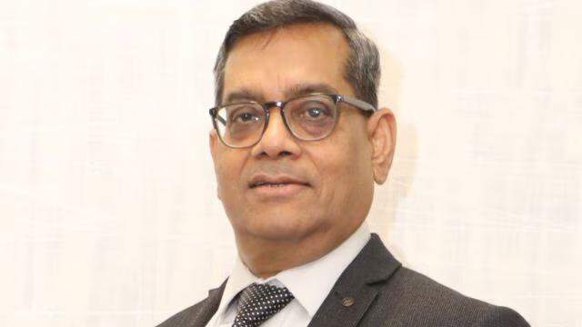 Solar Energy Corp chairman removed weeks before his term's end