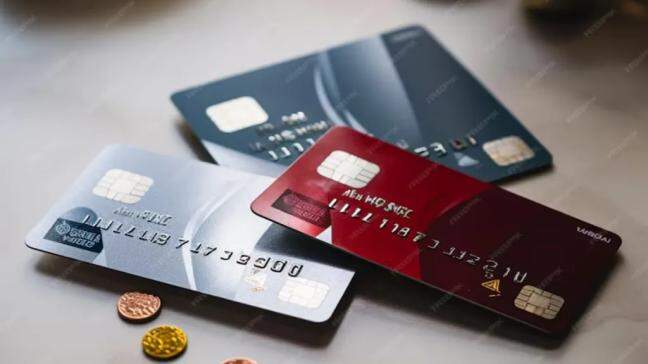 What are few myths about good credit score?