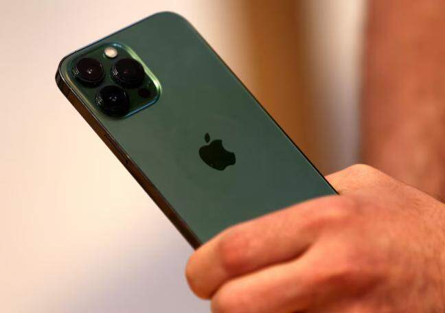 K'taka Foxconn unit to begin iPhone shipments by June: Minister