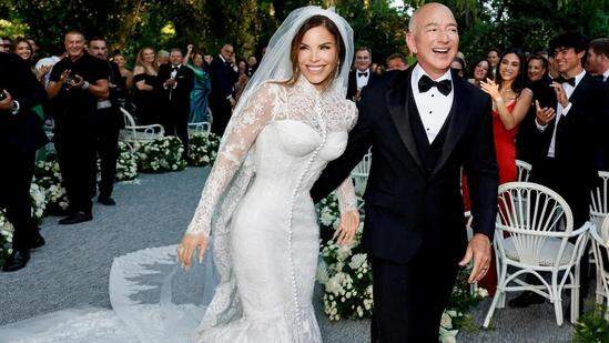 What was the economic impact of Jeff Bezos & Lauren Sánchez's wedding on Venice?