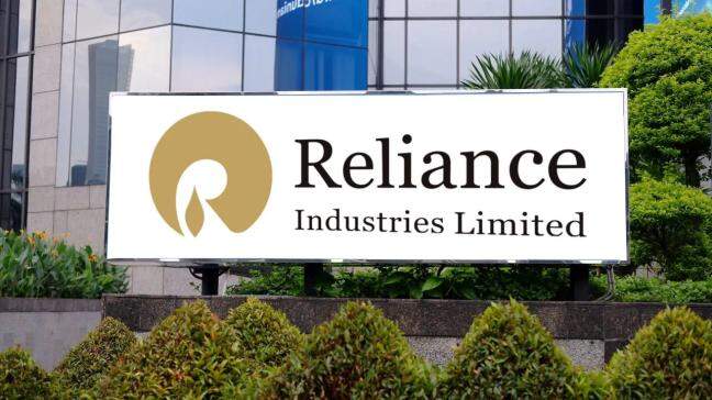 Russia's Rosneft in talks with RIL to sell 49% stake in India unit