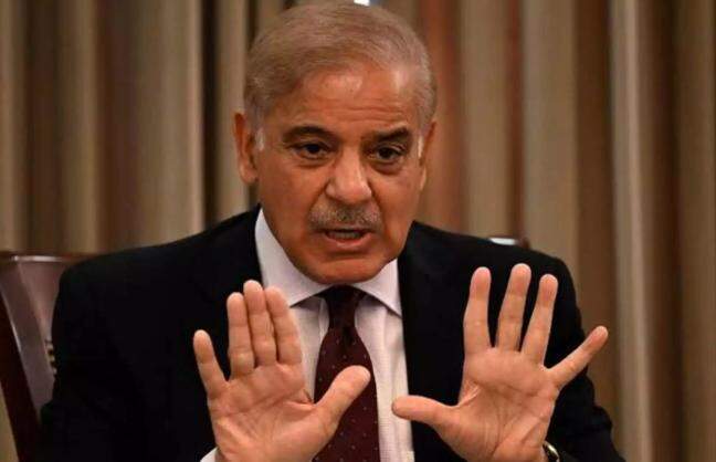 Pakistan hikes top lawmakers' salaries by 534% amid economic crisis: Report