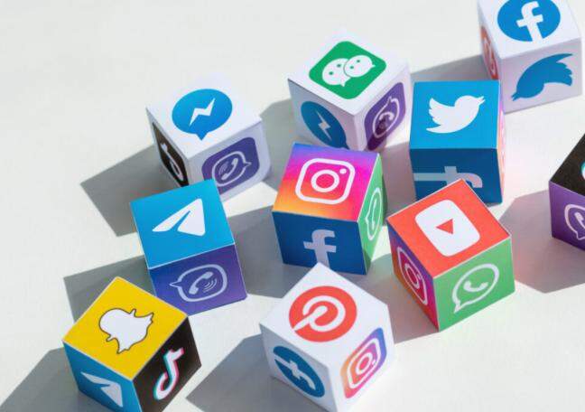 Brands use social media support to cut costs, boost loyalty