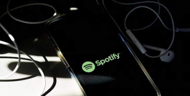 Spotify nears 700 million users, faces $100 million loss in Q2 