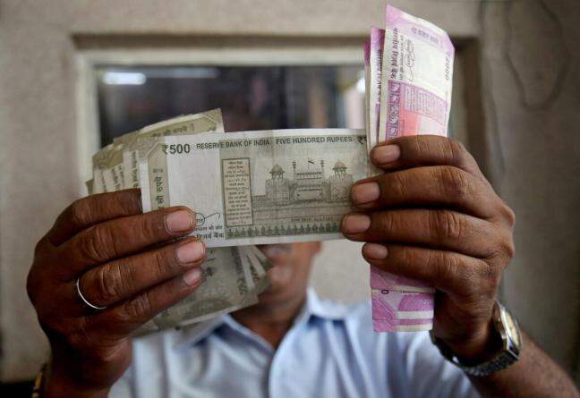 Which cities and sectors in India pay the highest salaries to freshers & professionals?
