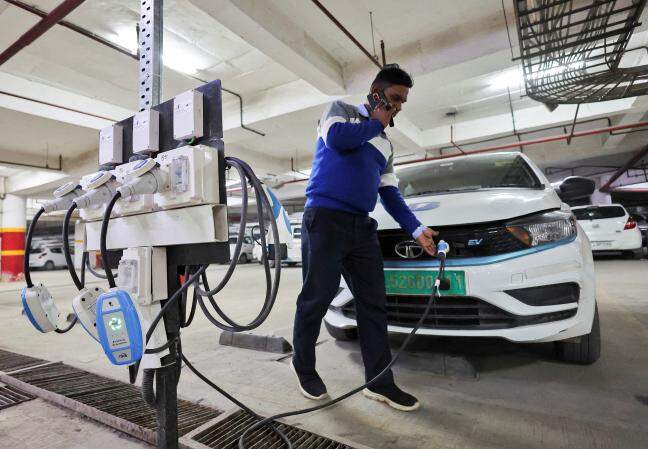 EV sales rise YoY 28.6% to 1.8 lakh units in June: FADA
