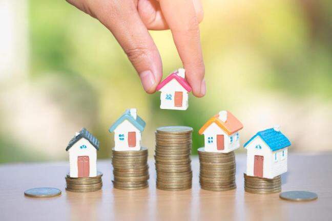 How much does a 3 BHK cost in the Mumbai real estate market?
