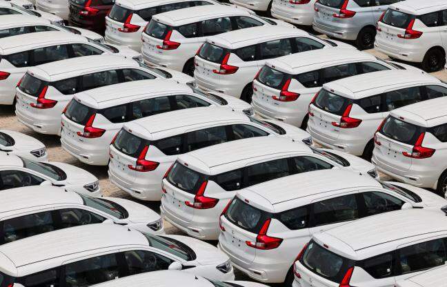 Vehicle manufacturers respond after reports claim E20 fuel reduces mileage, damages engine