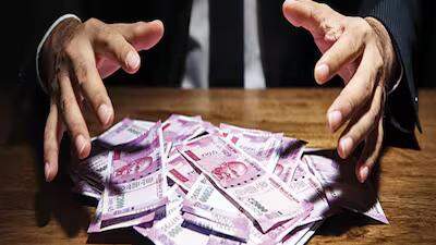 Man withdraws ₹5 cr from bank after depositing ₹500 using overdraft trick in UP