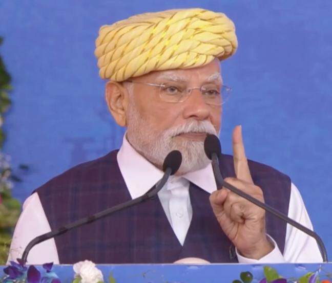 India pays ₹6 lakh cr to foreign shipping firms/year, almost equals defence budget: PM