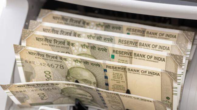 Government plans ₹6.77 lakh crore borrowing