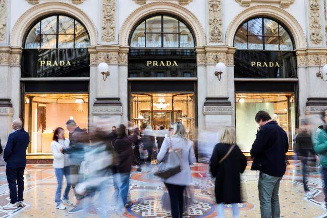 Prada gets EU approval to acquire Versace for €1.25 billion