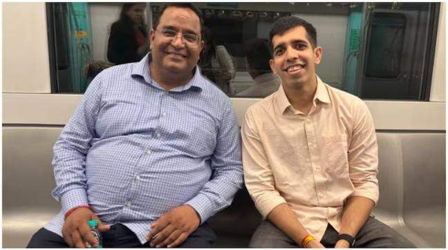 Man meets Paytm CEO Vijay in Mumbai metro, calls him 'polite'