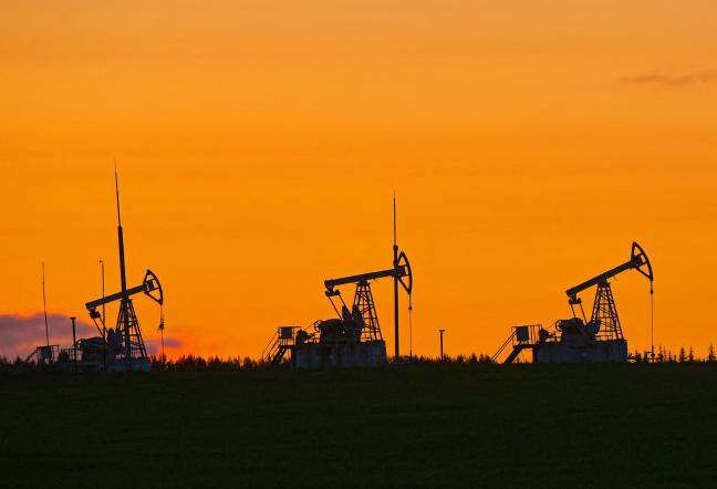 Oil prices up by 5% amid Trump's sanctions on Russian oil giants