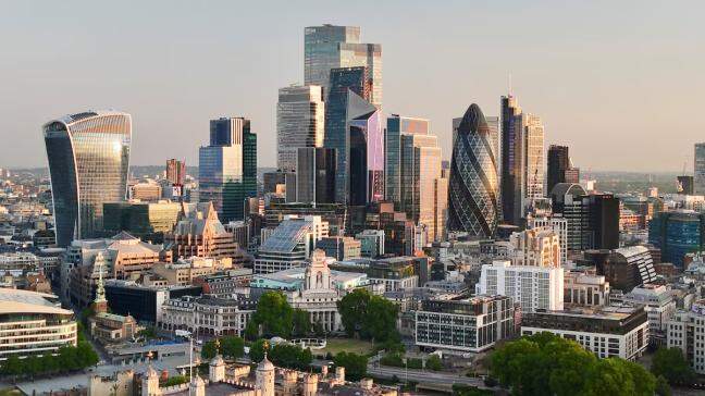 Global hedge funds reach decade-long peak, capital rises to $5 tn