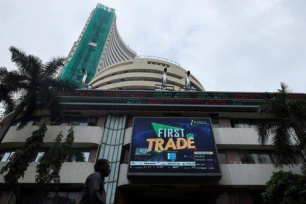 Indian stocks set to open higher on earnings boost