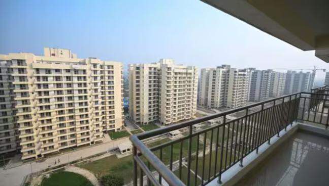 Maharashtra provides land ownership of flat owners