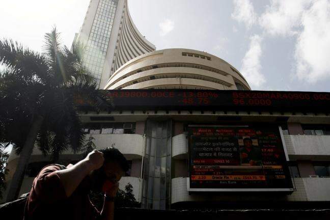 Nifty, Sensex continue rally for second week despite FII outflows