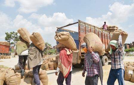 14 national unions support worker-friendly labour codes