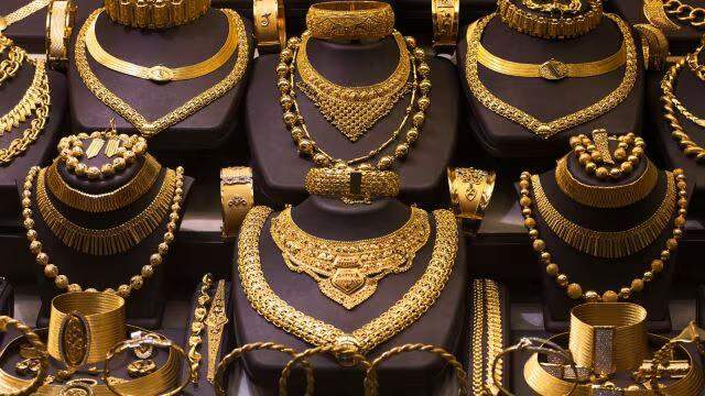 List shows prices of gold in Indian cities today 