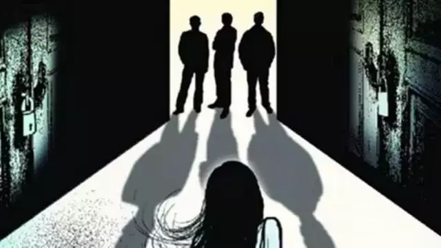 ताइक्वांडो खिलाड़ी का यूपी के आश्रम में हुआ गैंगरेप, पीड़िता ने पुलिस को दिया घटना का वीडियो ताइक्वांडो खिलाड़ी का यूपी के आश्रम में हुआ गैंगरेप, पीड़िता ने पुलिस को दिया घटना का वीडियो