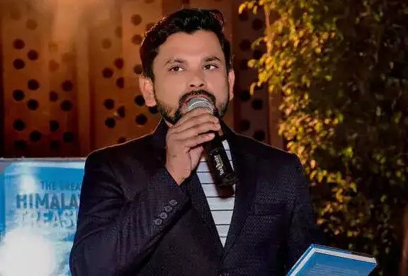 Anecdote: Sagar Azad’s hybrid publishing journey