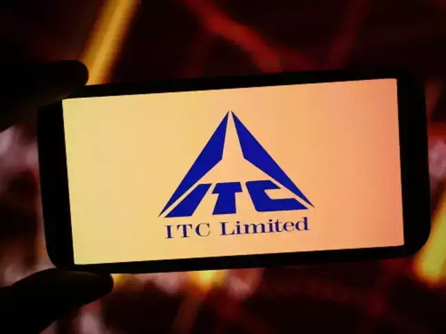 ITC eyes Q1 results; Analyst flags ₹456 breakout potential