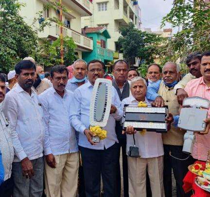 ಬೆಂಗಳೂರು ದಕ್ಷಿಣ: ಬೆಂಗಳೂರಿನ ದಾಸರಹಳ್ಳಿ ವಿಧಾನ ಸಭಾ ಕ್ಷೇತ್ರದ ಶಾಸಕ ಆರ್ ಮಂಜುನಾಥ್ ಗೆ ಜೆಡಿಎಸ್ ಯುವ ಘಟಕದಿಂದ ಸನ್ಮಾನ